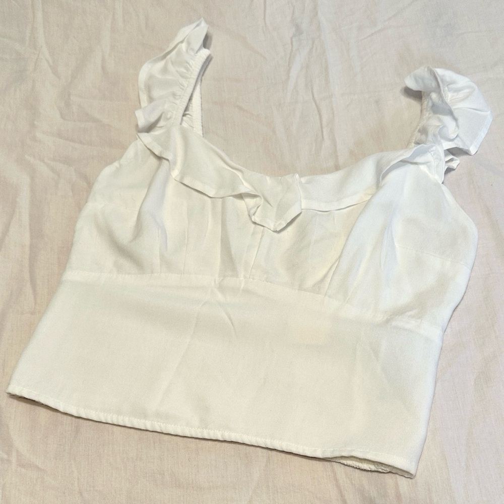 Abercrombie & Fitch White Ruffled Straps / Front Tank Top - Picture 2 of 5